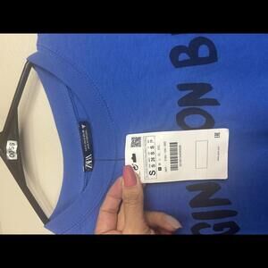 NWT Zara T shirt Women’s Size Small